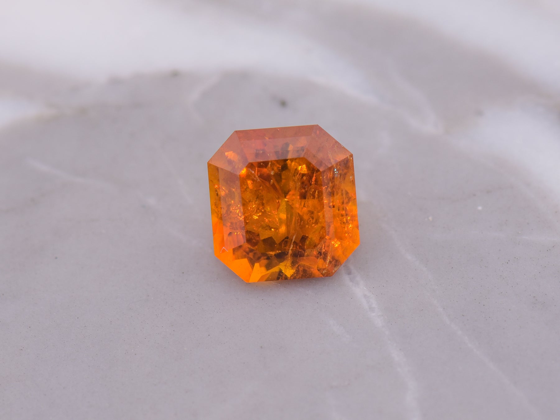 3.74ct. Clinohumite