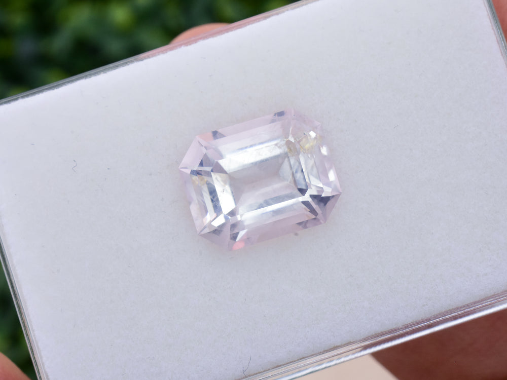 9.73 ct. Rose Quartz