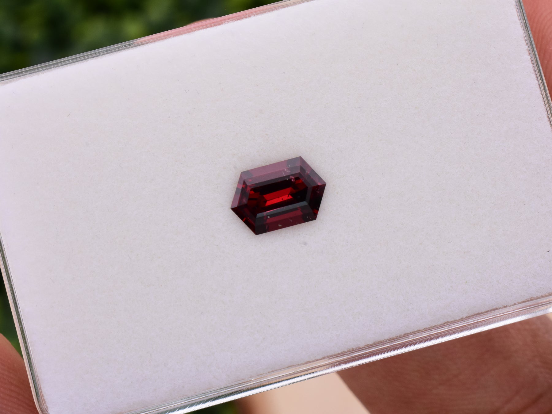 2.04 ct. Reep Red Rhodolite