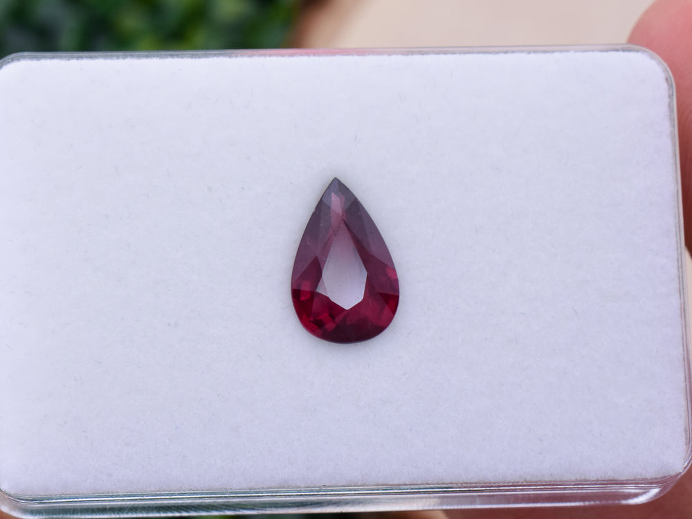 3.66 ct. Classic Deep Red Garnet