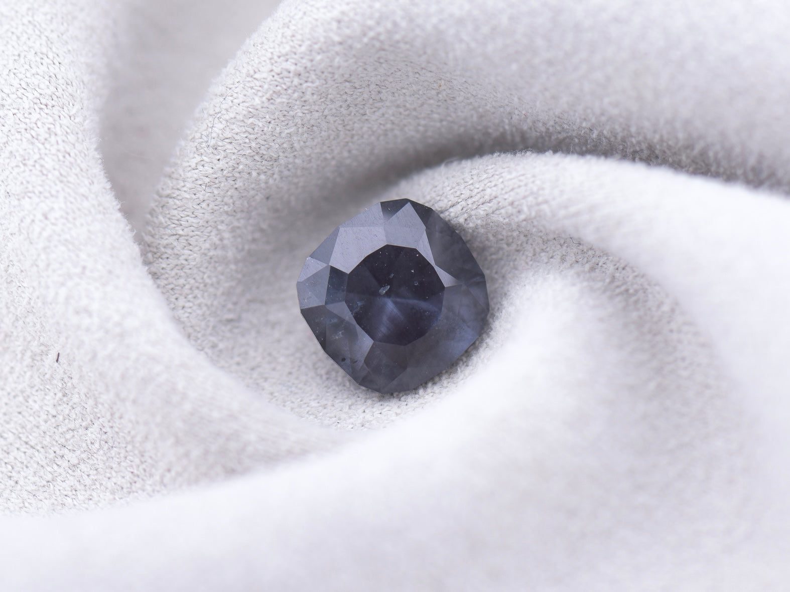 2.77 Color Change Garnet