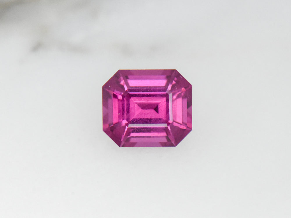 1.57 ct. Rhodolite Garnet