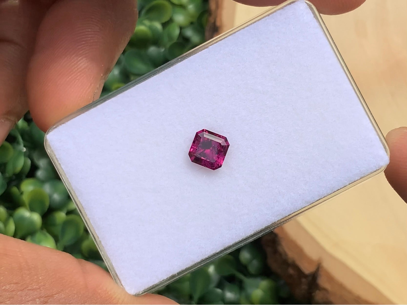 1.66 ct. Garnet