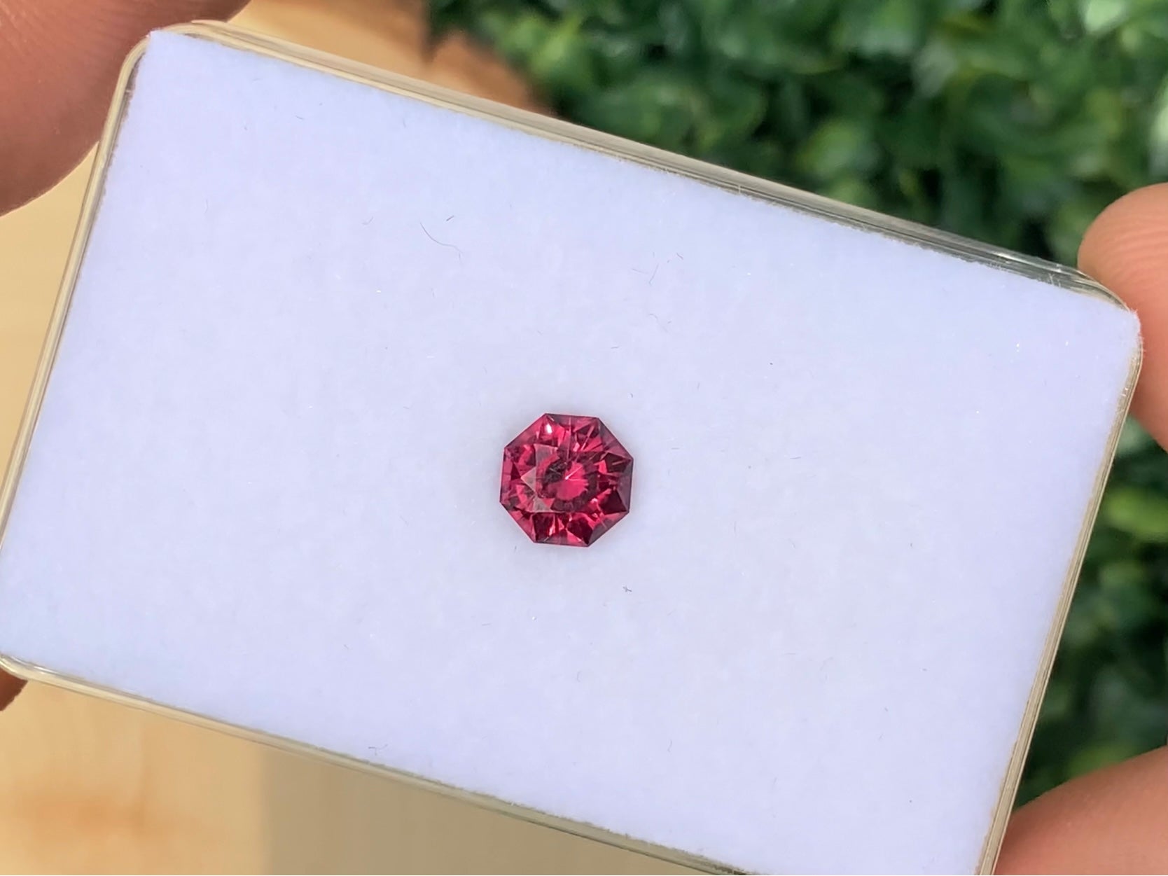 1.91 ct. Umbalite  Garnet