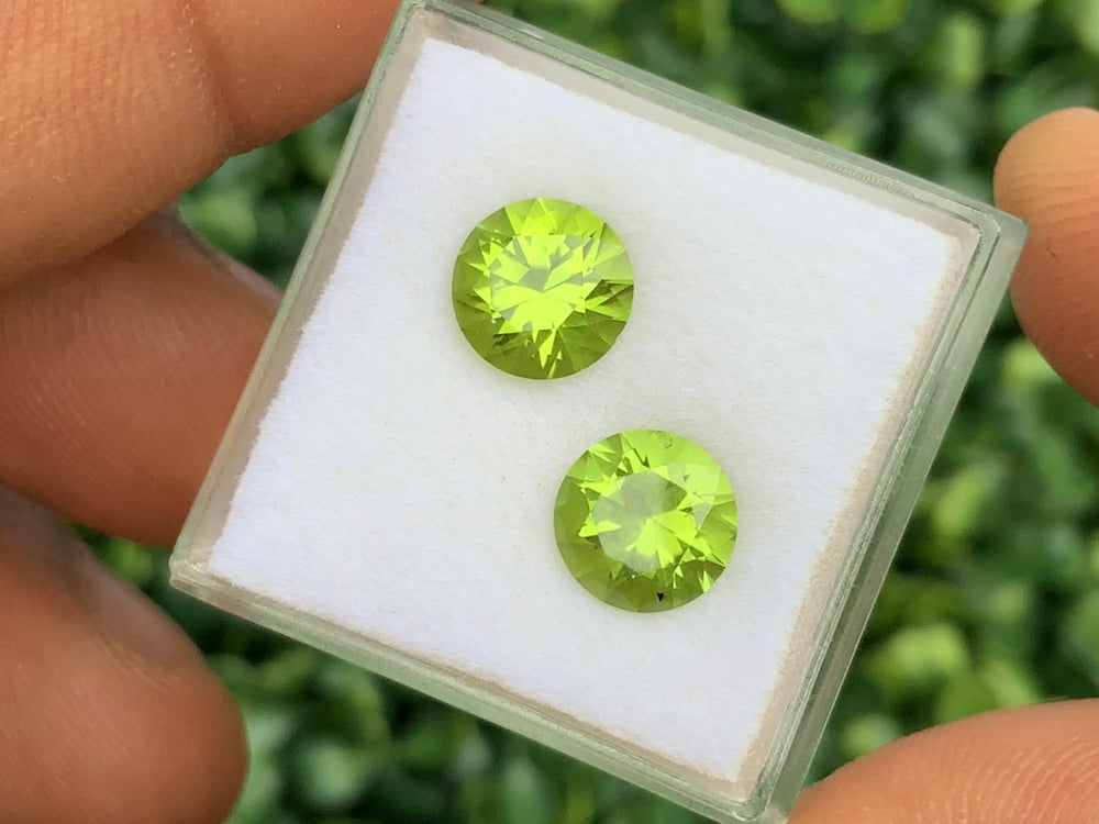 3.27 ct. Peridot Pair