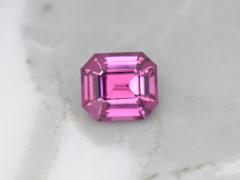 1.57 ct. Rhodolite Garnet