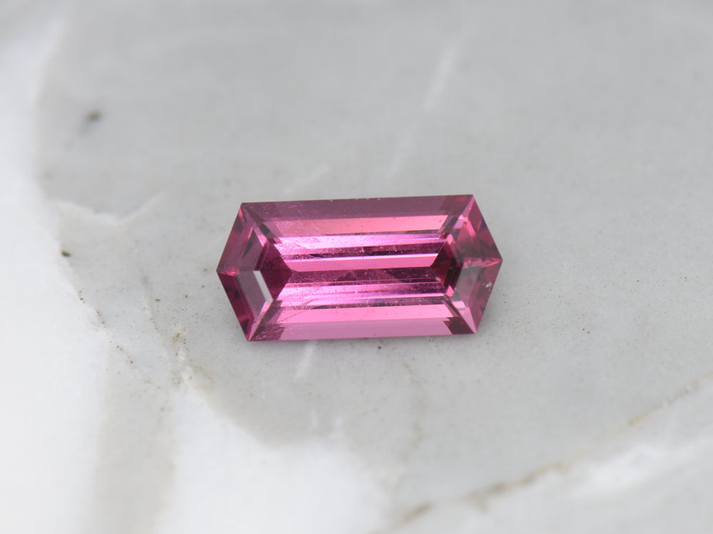 1.70 ct. Rhodolite Garnet